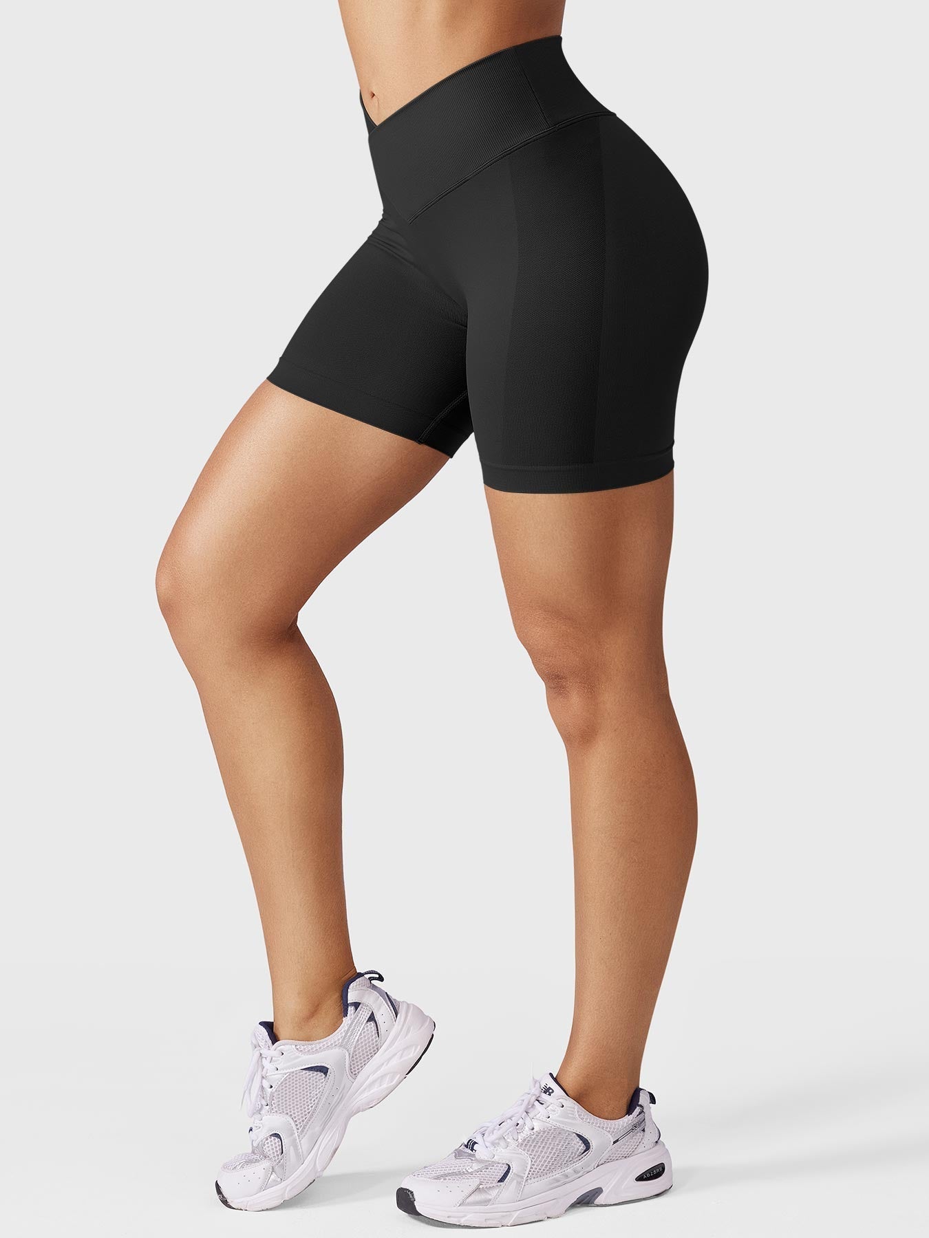 Gymfit 5" V-waistband Headey shorts