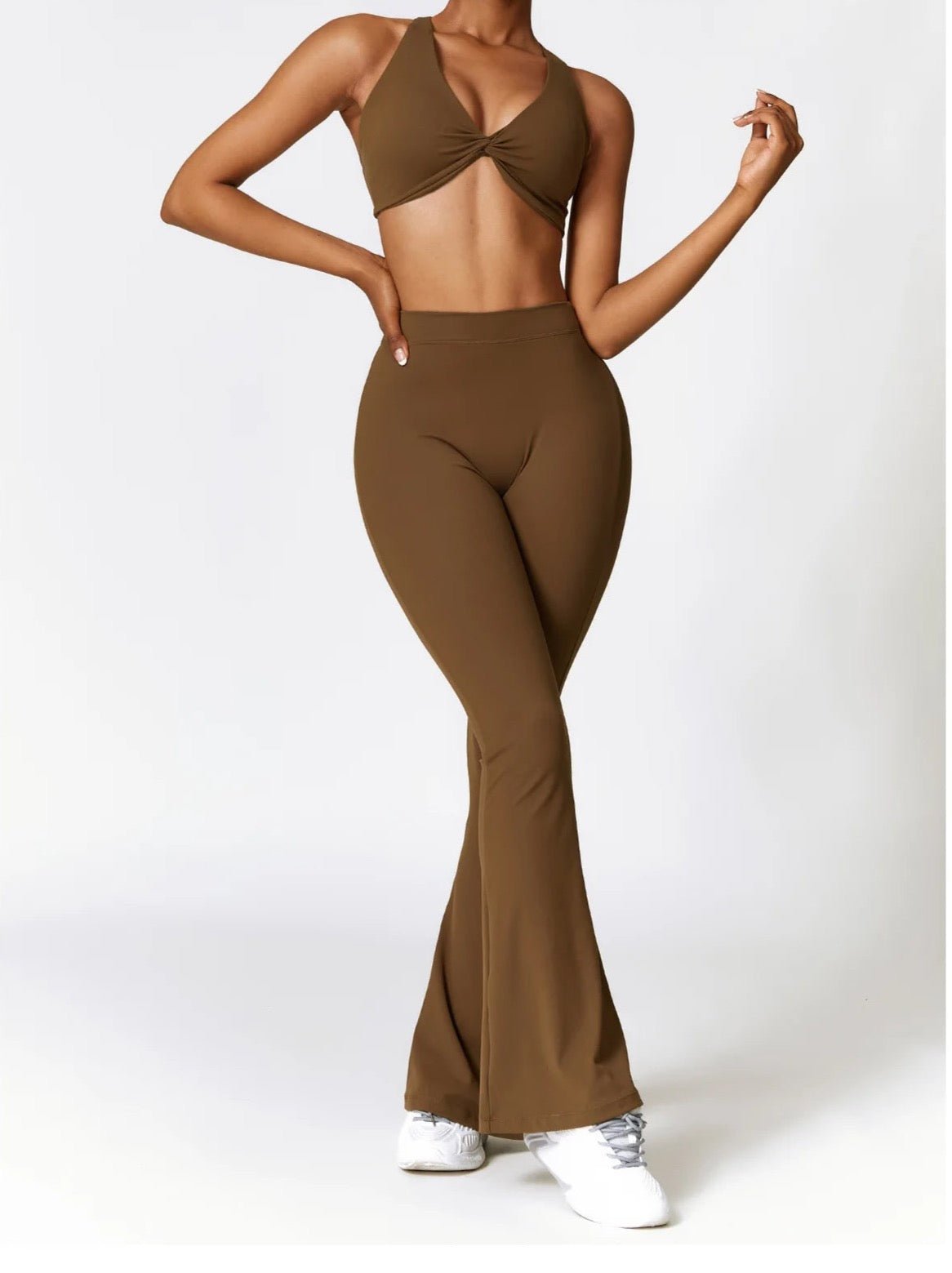 NYHET V-back Flare Leggings